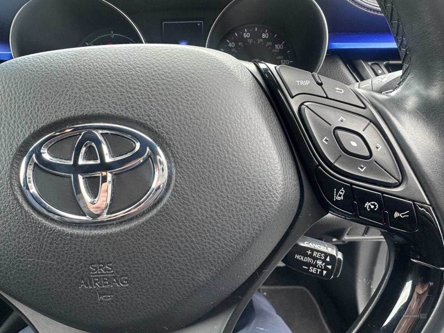 May 2018 Toyota C-HR 1.8 Hybrid Dynamic 5dr CVT