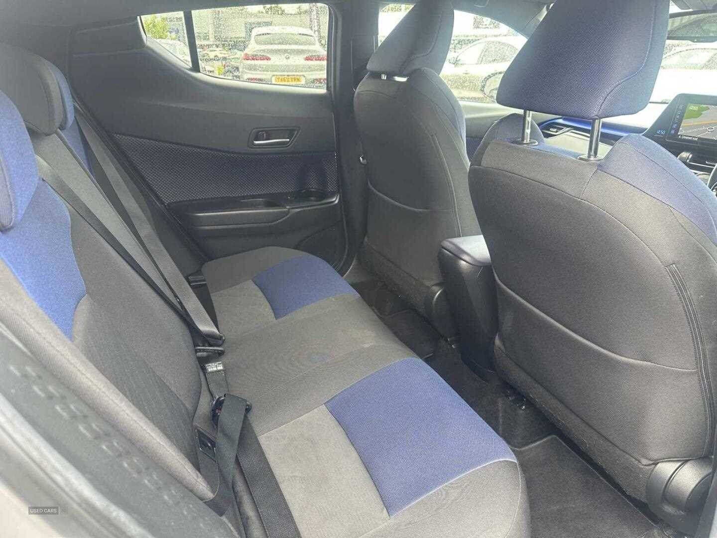 May 2018 Toyota C-HR 1.8 Hybrid Dynamic 5dr CVT