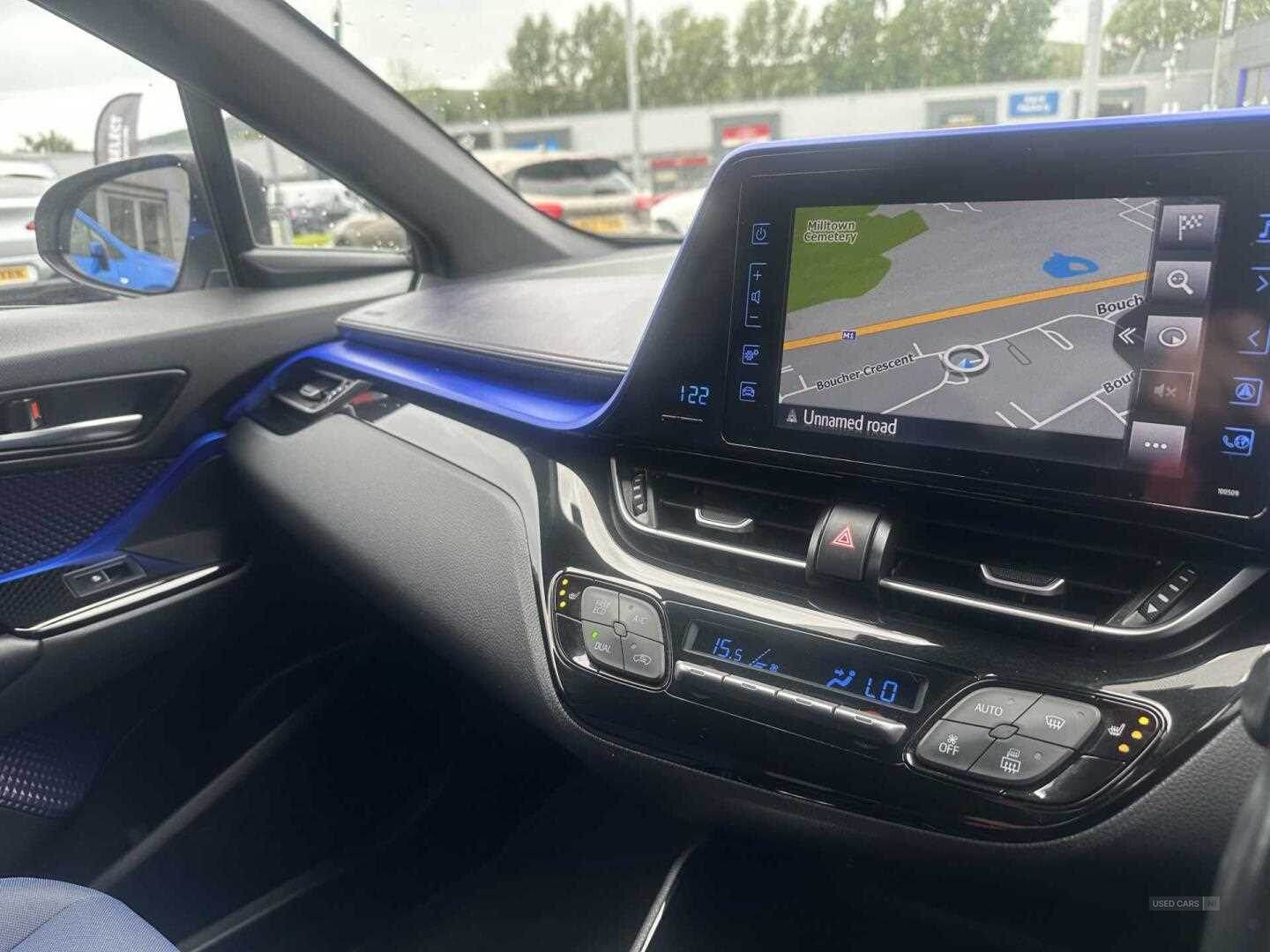 May 2018 Toyota C-HR 1.8 Hybrid Dynamic 5dr CVT