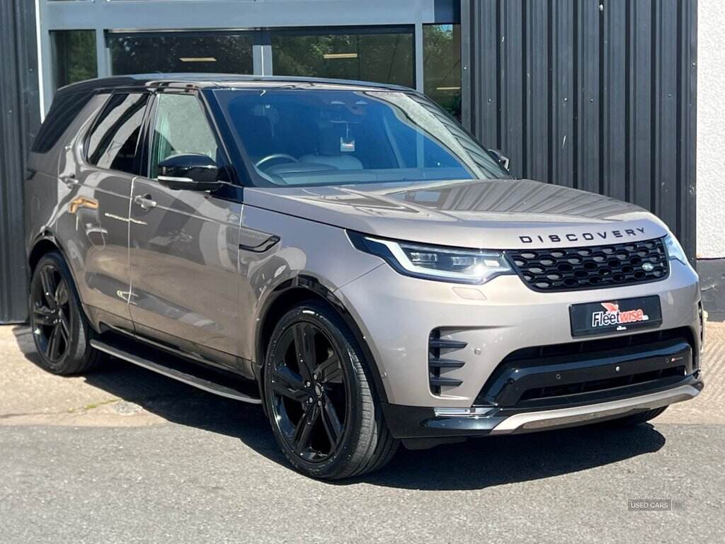 Mar 2023 Land Rover Discovery 3.0 D300 R-Dynamic SE 5dr Auto