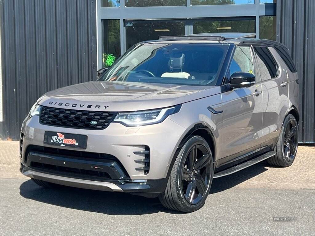 Mar 2023 Land Rover Discovery 3.0 D300 R-Dynamic SE 5dr Auto