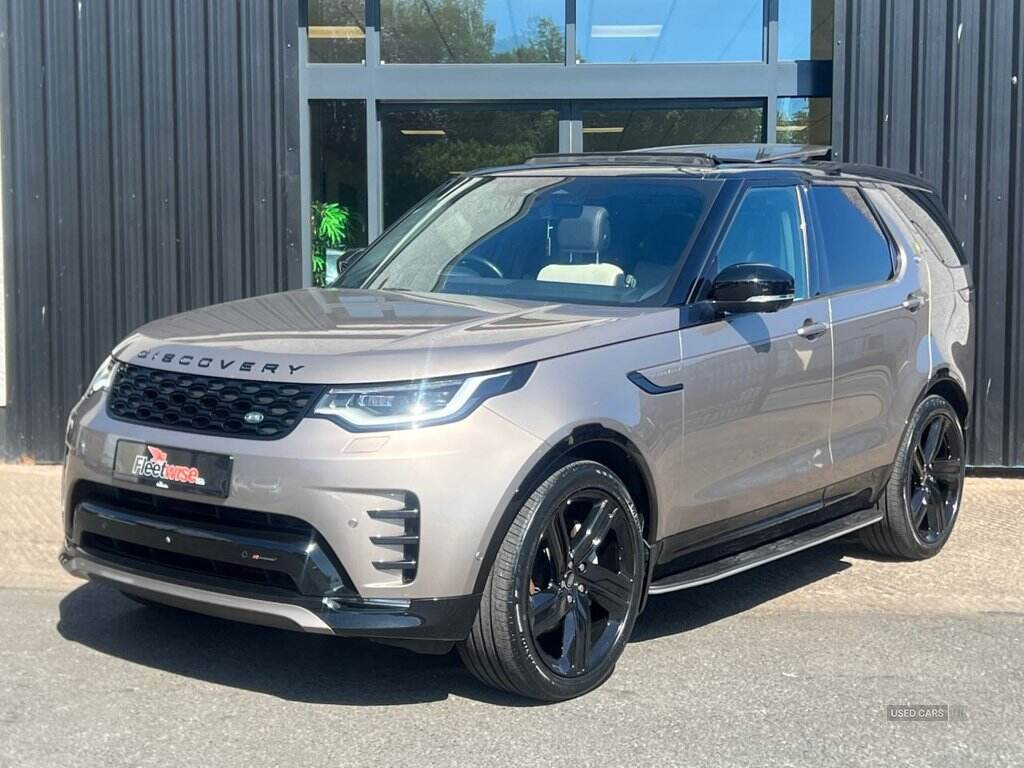 Mar 2023 Land Rover Discovery 3.0 D300 R-Dynamic SE 5dr Auto
