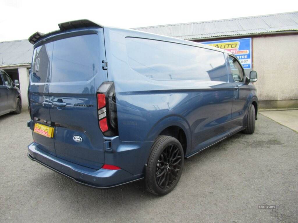 Apr 2025 Ford Transit Custom 2.0 320 EcoBlue 170ps Limited Van L2 H1 Euro 6 AUTO