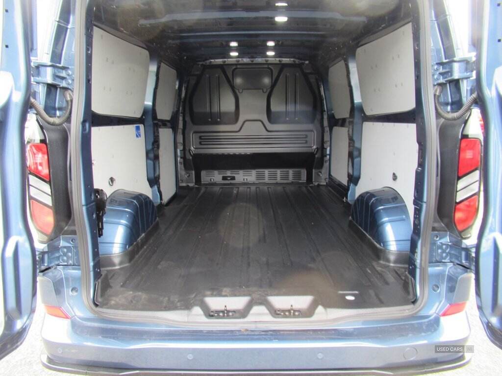Apr 2025 Ford Transit Custom 2.0 320 EcoBlue 170ps Limited Van L2 H1 Euro 6 AUTO