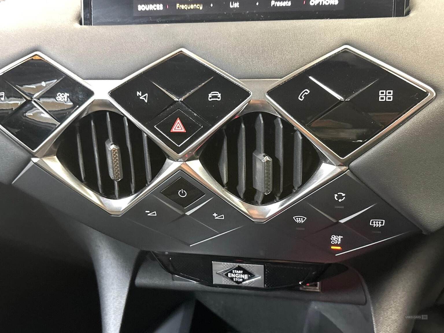 2021 DS DS3 CROSSBACK 1.2 Puretech 130 Prestige 5Dr Eat8