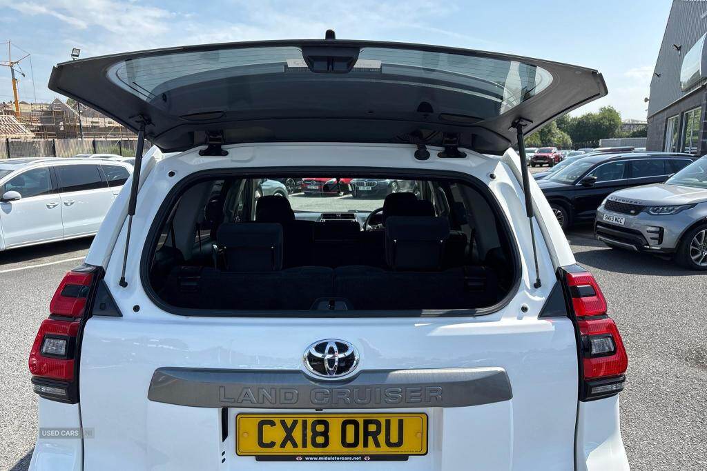 Apr 2018 Toyota Land Cruiser 2.8 D-4D Active 5dr Auto 7 Seats