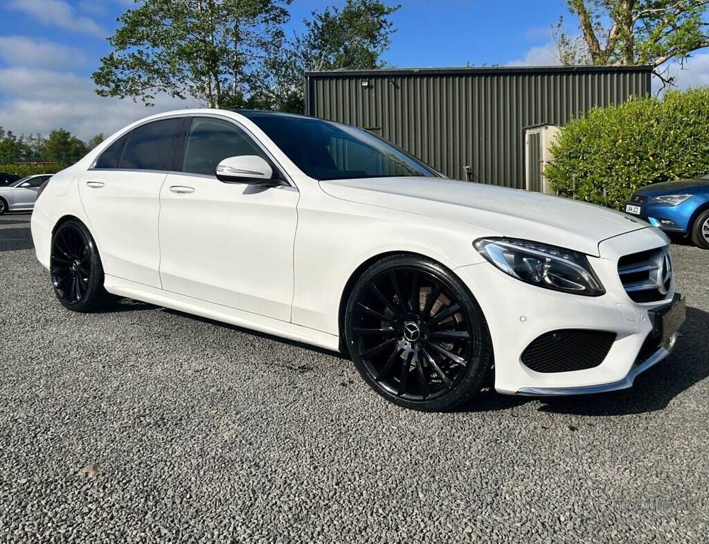 May 2015 Mercedes-Benz C-Class C220 BlueTEC AMG Line Premium 4dr Auto