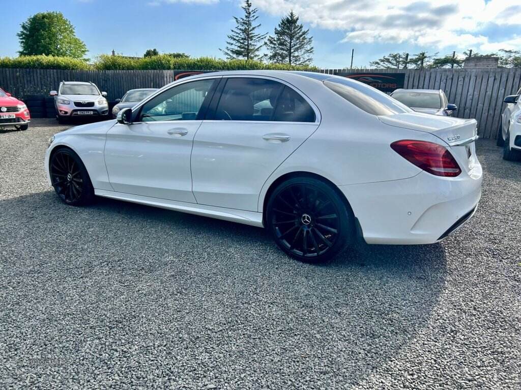 May 2015 Mercedes-Benz C-Class C220 BlueTEC AMG Line Premium 4dr Auto