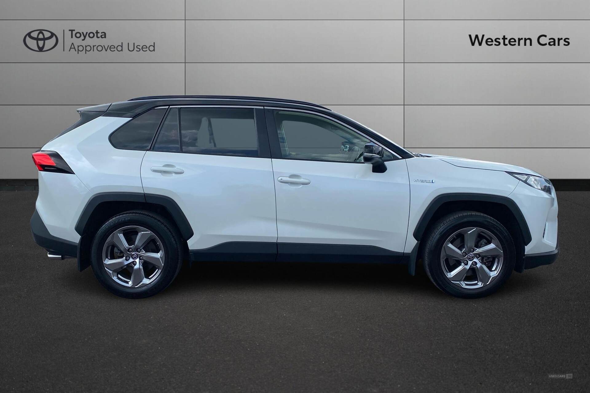  2020 Toyota RAV4 2.5 VVT-h Design CVT Euro 6 (s/s) 5dr