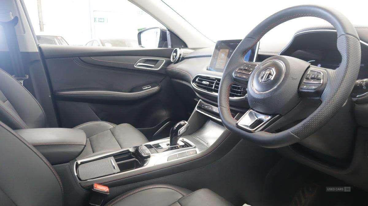 2024 MG MG HS 1.5 T-GDI SE DCT Euro 6 (s/s) 5dr
