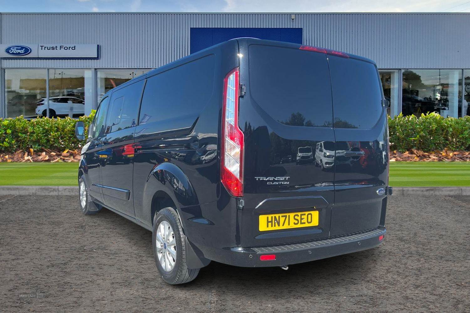 Oct 2021 Ford Transit Custom 2.0 EcoBlue 185ps Low Roof D/Cab Limited Van Auto