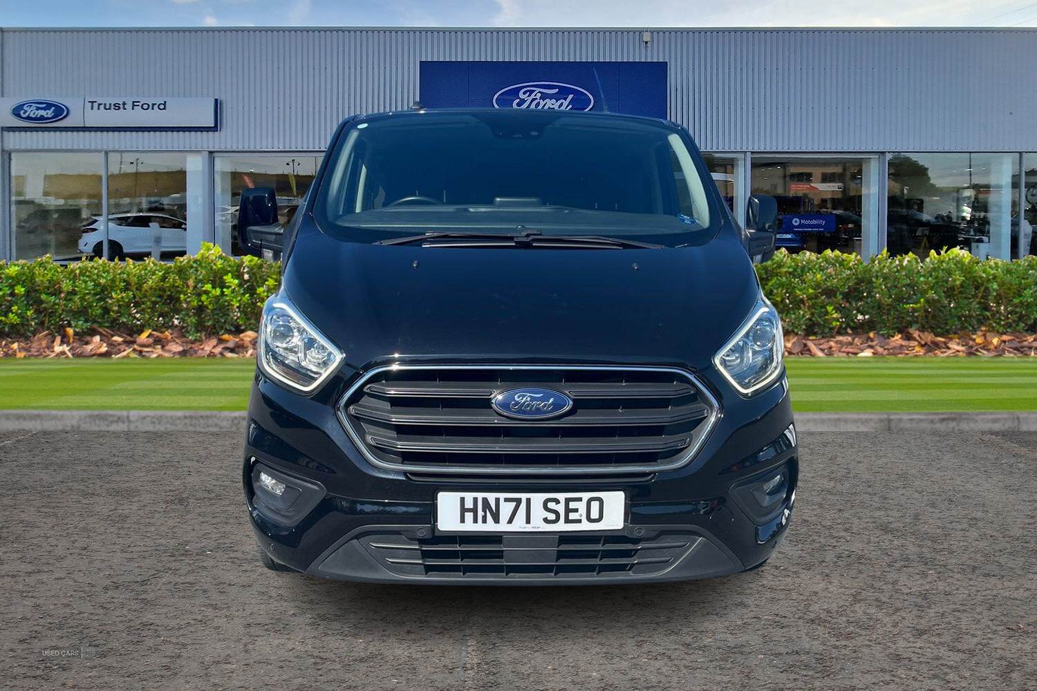 Oct 2021 Ford Transit Custom 2.0 EcoBlue 185ps Low Roof D/Cab Limited Van Auto