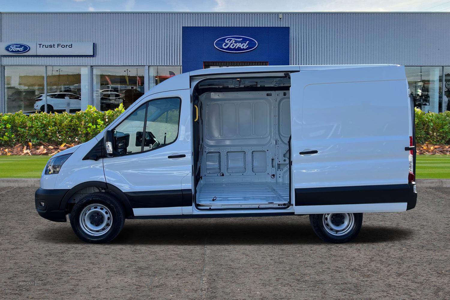Nov 2024 Ford Transit 2.0 EcoBlue 165ps H2 Leader Van [DAP]