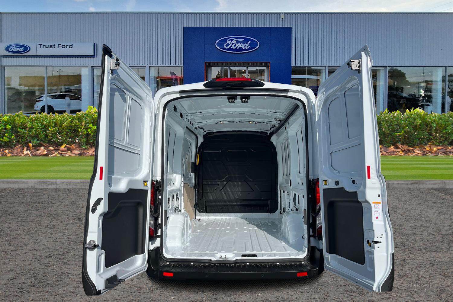 Nov 2024 Ford Transit 2.0 EcoBlue 165ps H2 Leader Van [DAP]