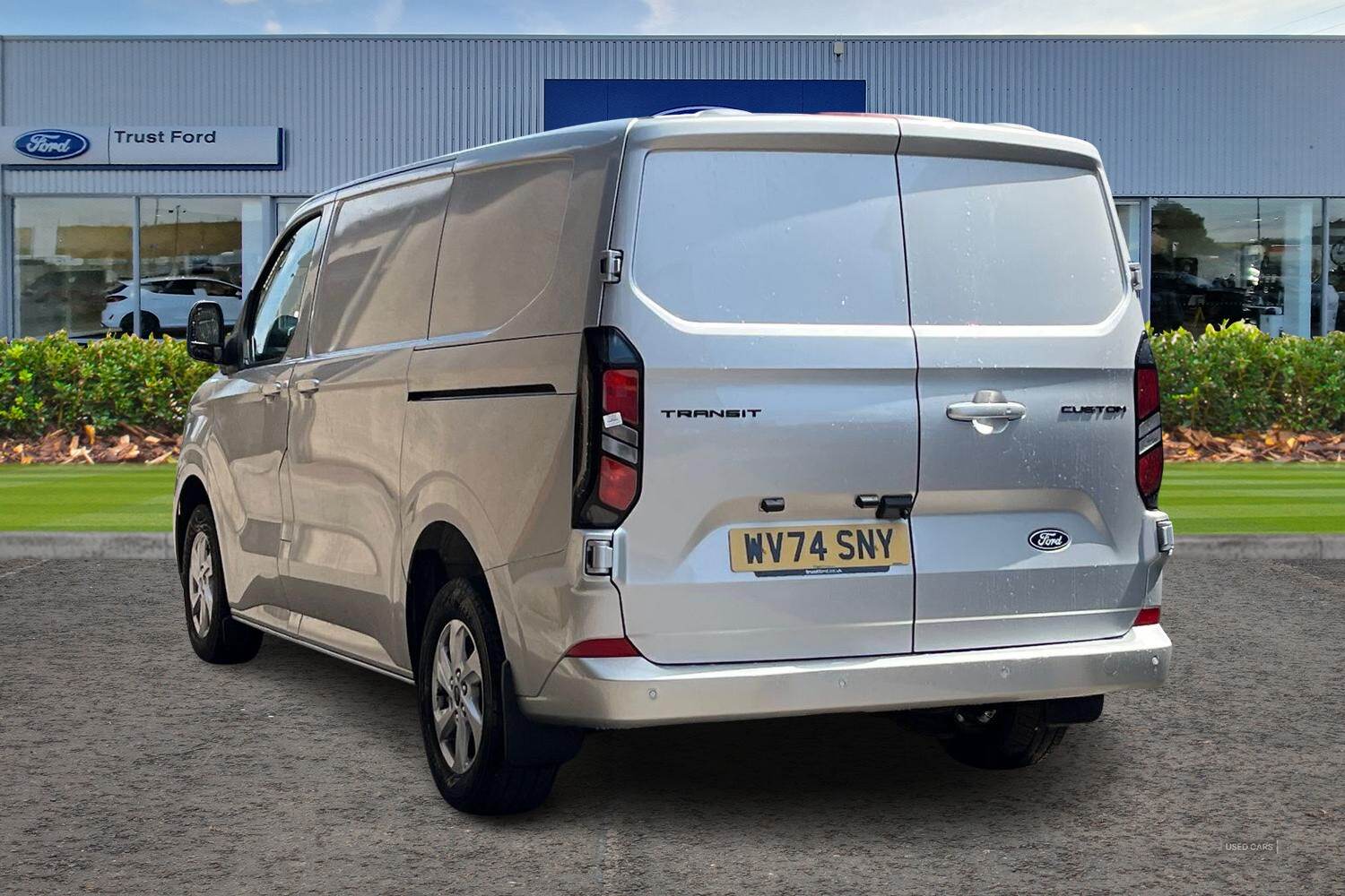 Sep 2024 Ford Transit Custom 2.0 EcoBlue 136ps H1 Van Limited Auto