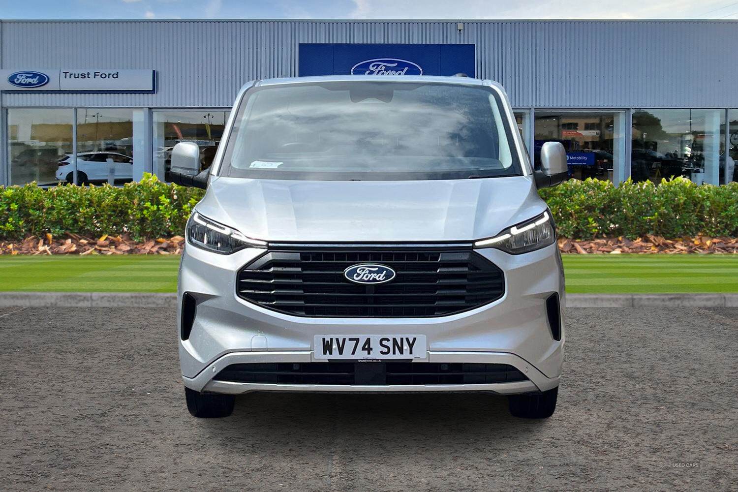 Sep 2024 Ford Transit Custom 2.0 EcoBlue 136ps H1 Van Limited Auto