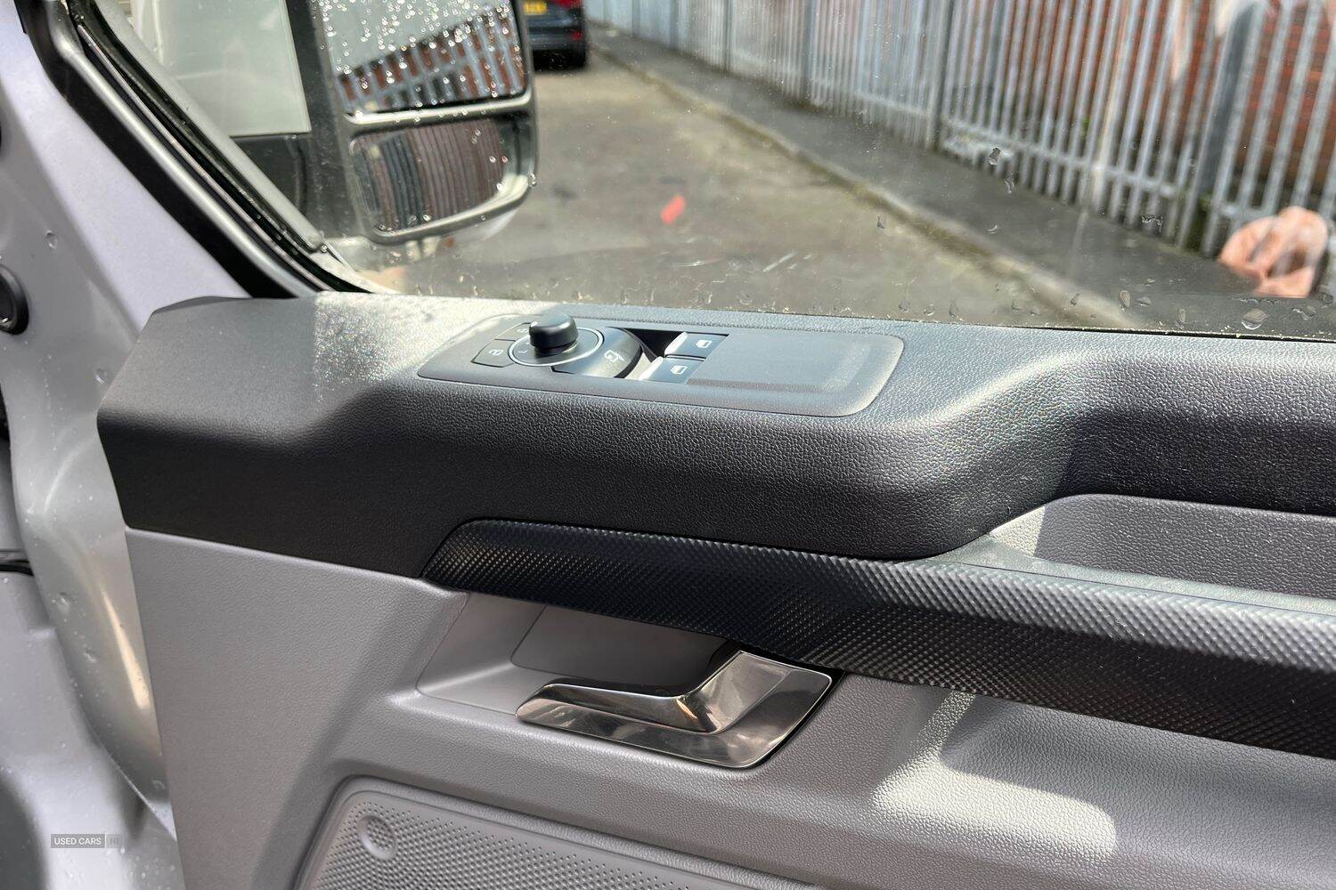 Sep 2024 Ford Transit Custom 2.0 EcoBlue 136ps H1 Van Limited Auto