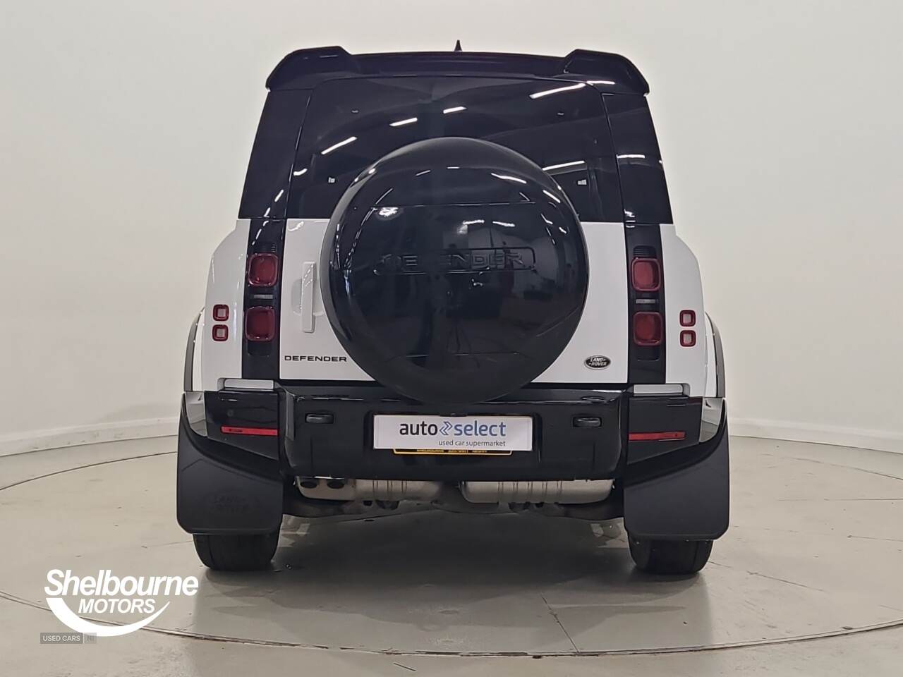 Mar 2023 Land Rover Defender 3.0 D250 X-Dynamic SE 90 3dr Auto