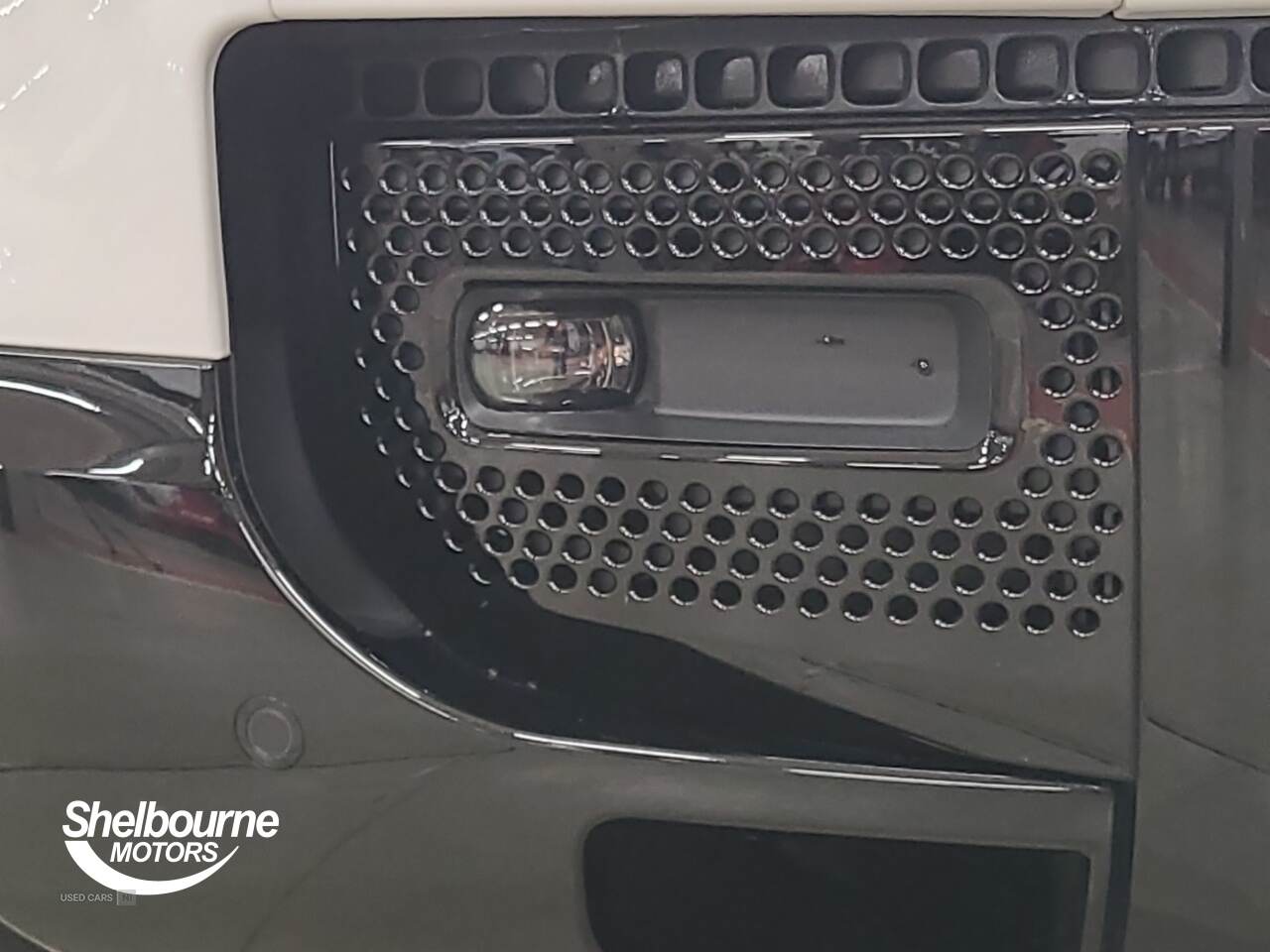 Mar 2023 Land Rover Defender 3.0 D250 X-Dynamic SE 90 3dr Auto