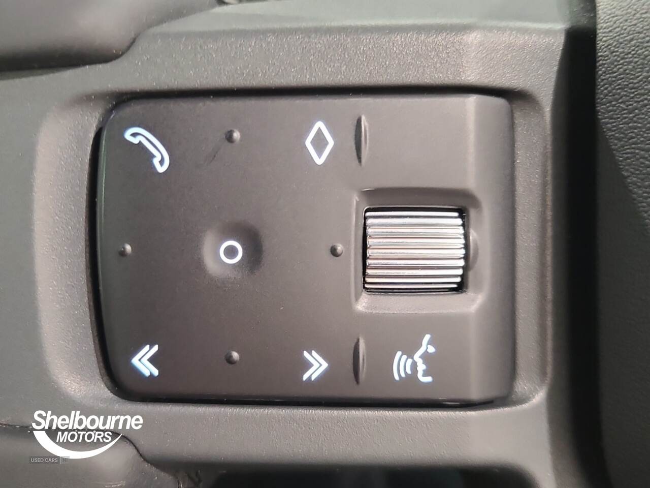 Mar 2023 Land Rover Defender 3.0 D250 X-Dynamic SE 90 3dr Auto