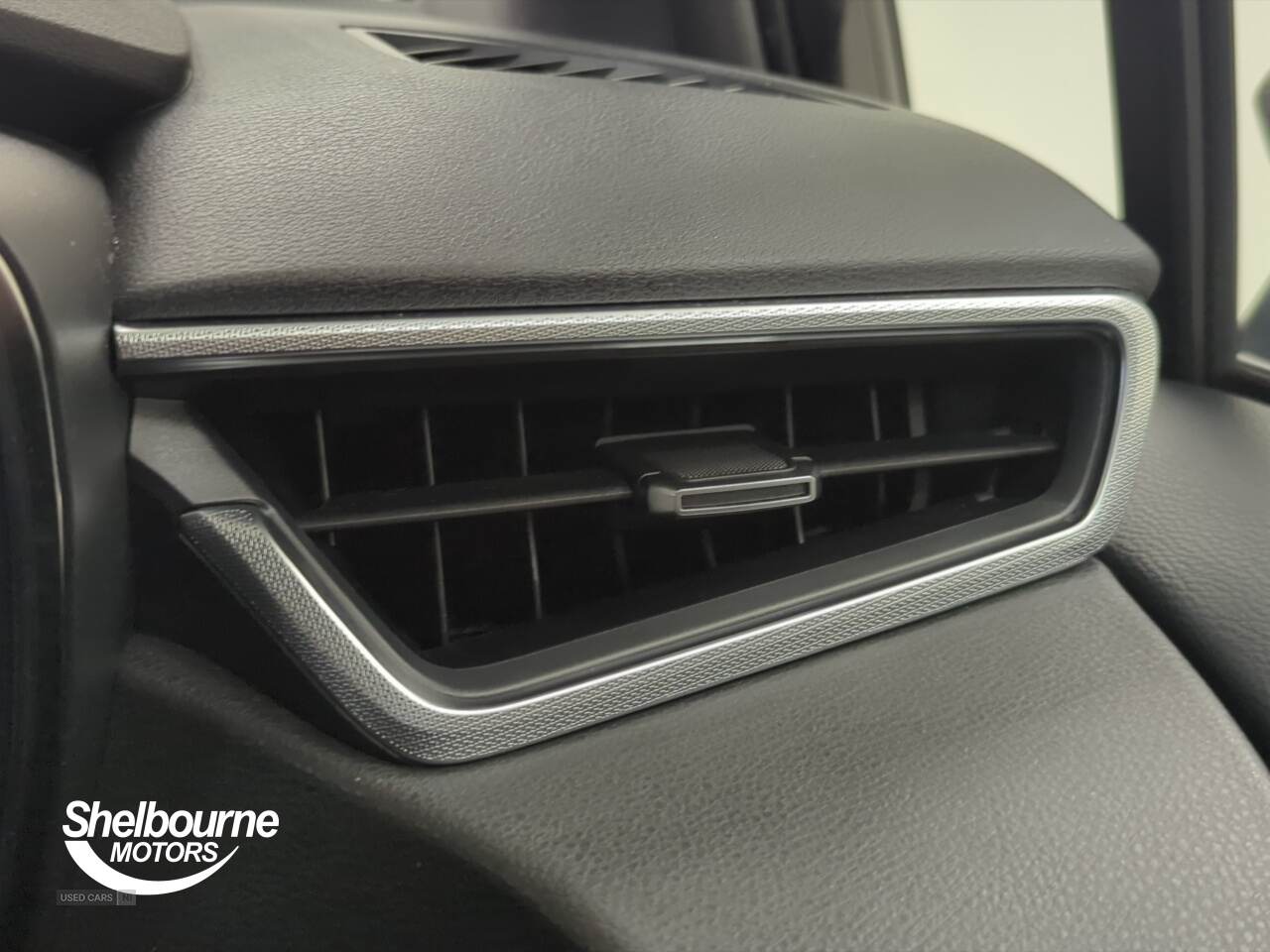 Apr 2021 Toyota Corolla 2.0 VVT-i Hybrid Design 5dr CVT
