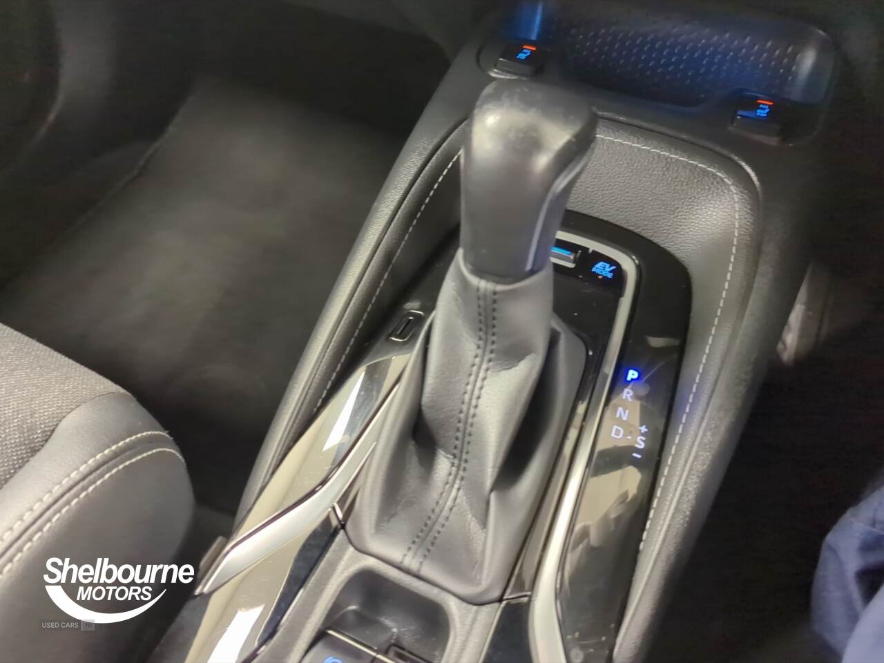 Apr 2021 Toyota Corolla 2.0 VVT-i Hybrid Design 5dr CVT