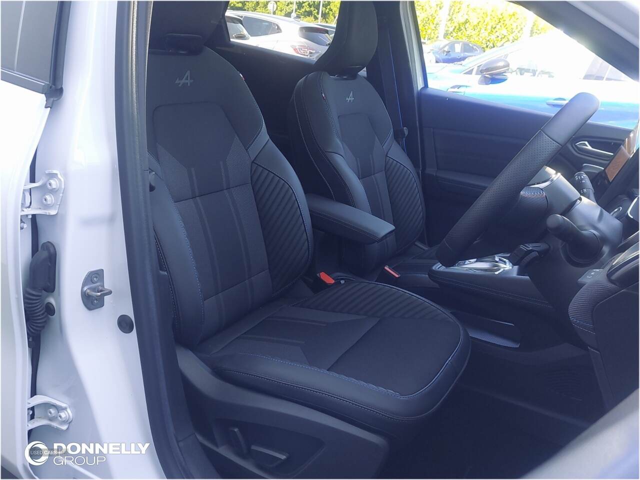 Jun 2024 Renault Symbioz 1.6 E-Tech FHEV 145 Iconic Esprit Alpine 5dr Auto
