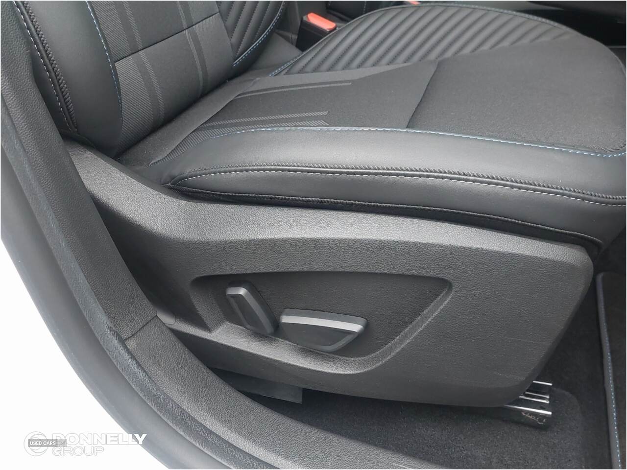Jun 2024 Renault Symbioz 1.6 E-Tech FHEV 145 Iconic Esprit Alpine 5dr Auto