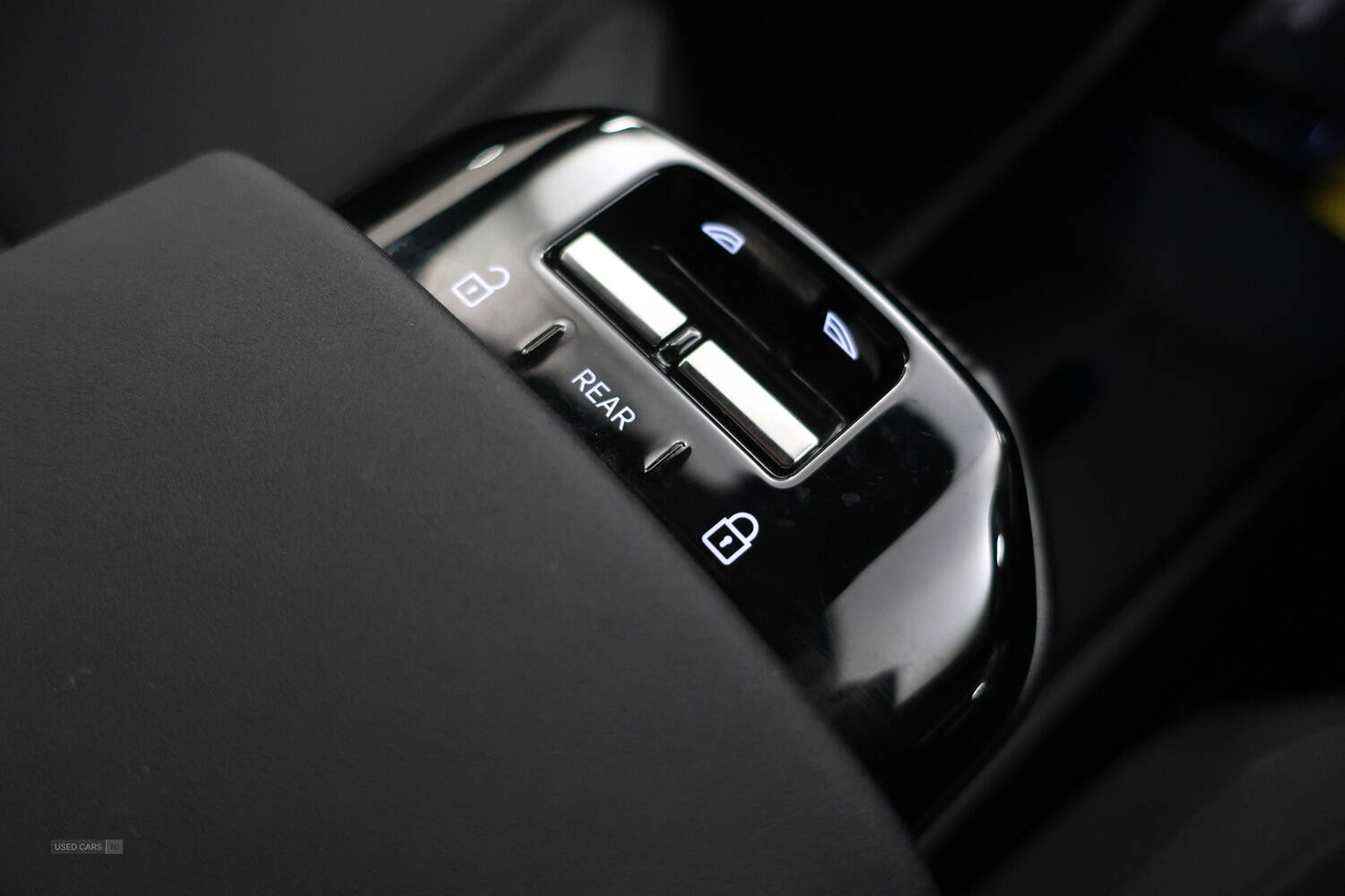 Mar 2024 Volvo EX30 200kW SM Extended Range Plus 69kWh 5dr Auto
