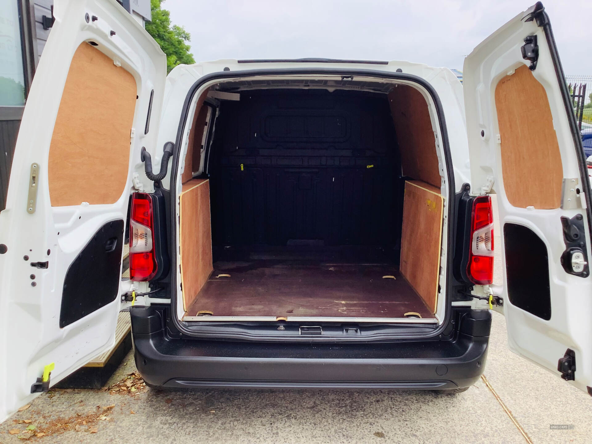 Citroen Berlingo M DIESEL in Down
