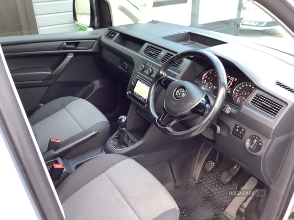 Volkswagen Caddy C20 DIESEL in Down