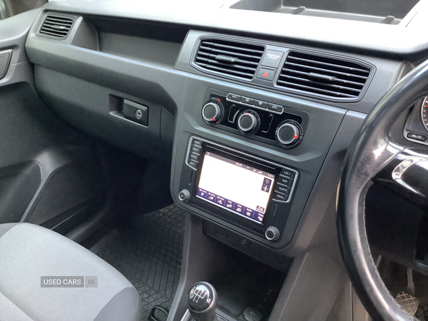 Volkswagen Caddy C20 DIESEL in Down