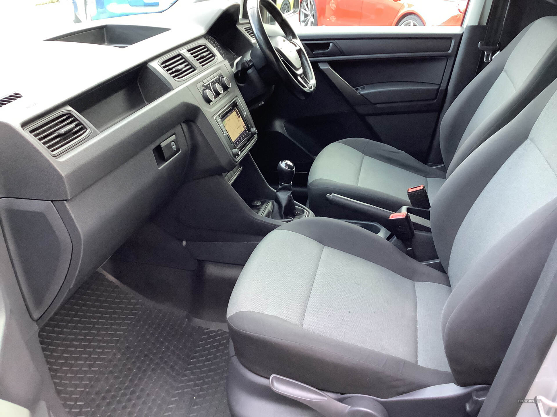 Volkswagen Caddy C20 DIESEL in Down