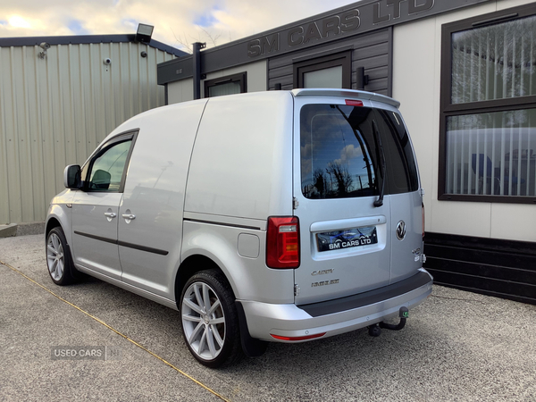 Volkswagen Caddy C20 DIESEL in Down