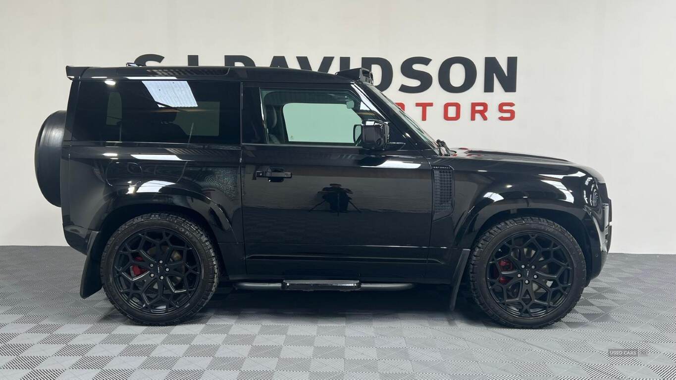 Mar 2021 Land Rover Defender 3.0 D250 SE 90 3dr Auto