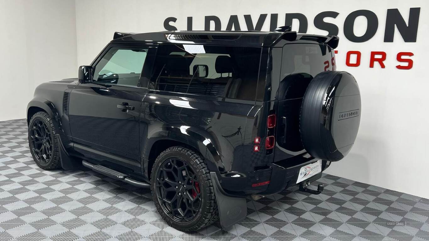 Mar 2021 Land Rover Defender 3.0 D250 SE 90 3dr Auto