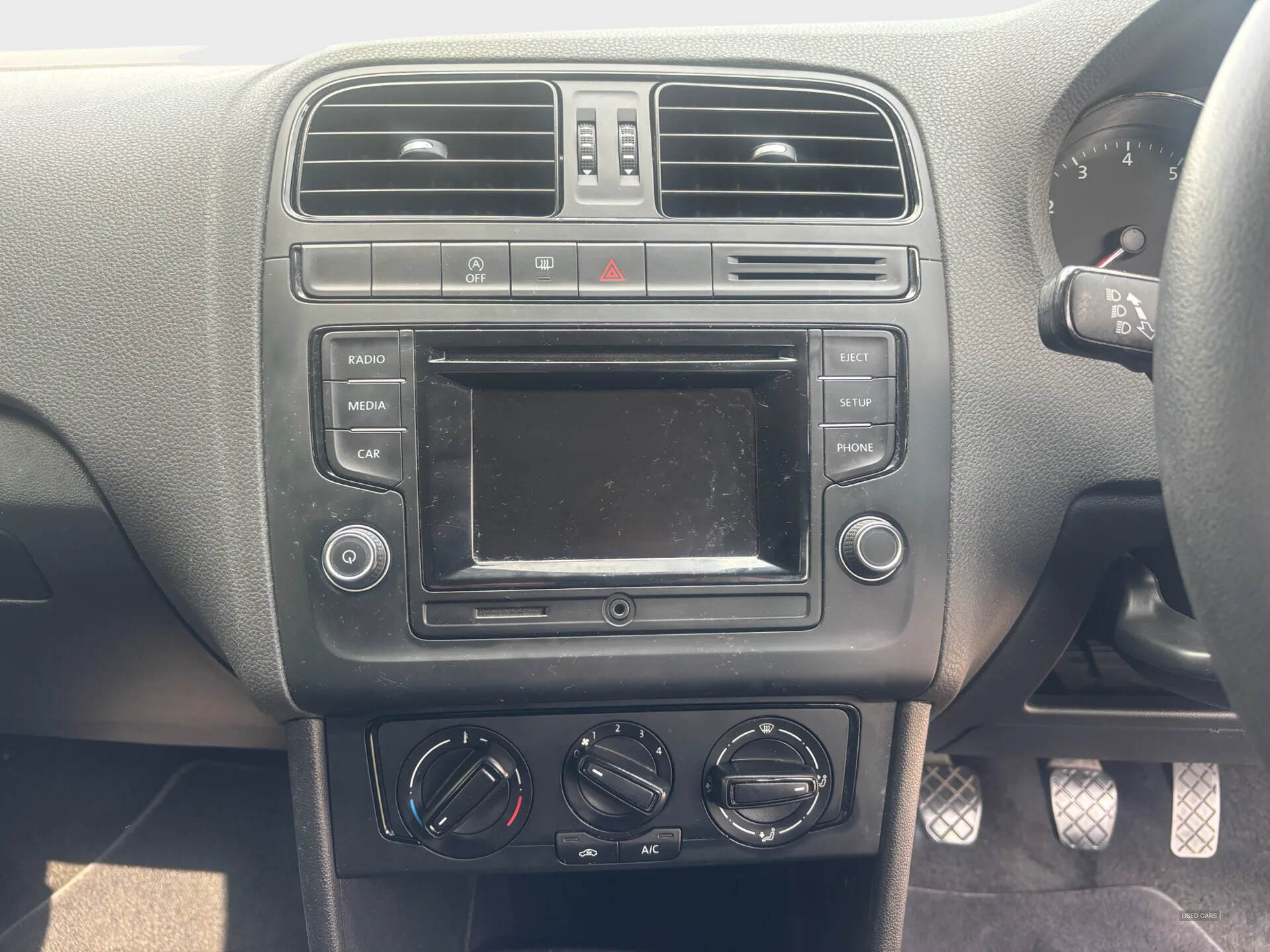 Volkswagen Polo HATCHBACK in Down