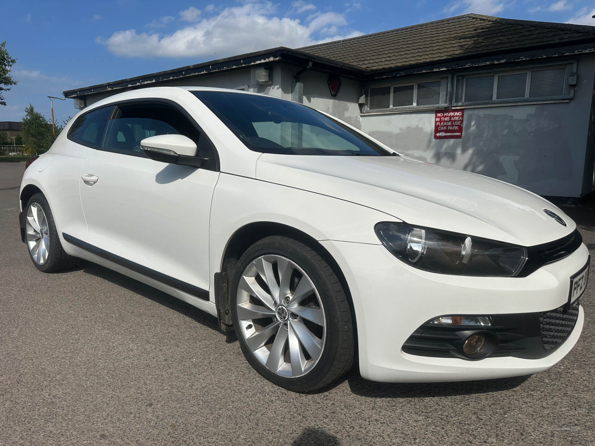 Jun 2013 Volkswagen Scirocco 2.0 TDi BlueMotion Tech 3dr DSG [Nav]