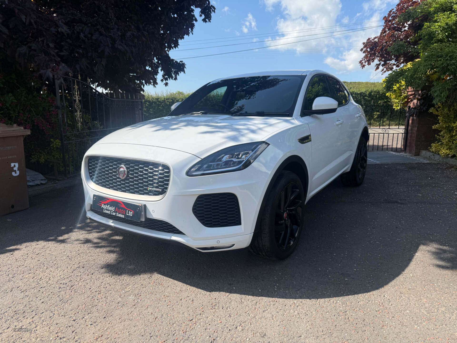 Jaguar E-Pace DIESEL ESTATE in Down