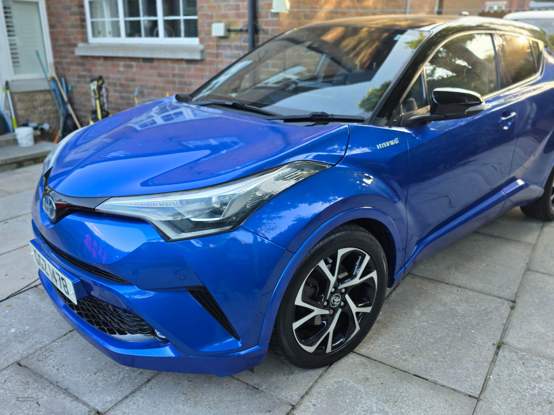 May 2017 Toyota C-HR 1.8 Hybrid Dynamic 5dr CVT