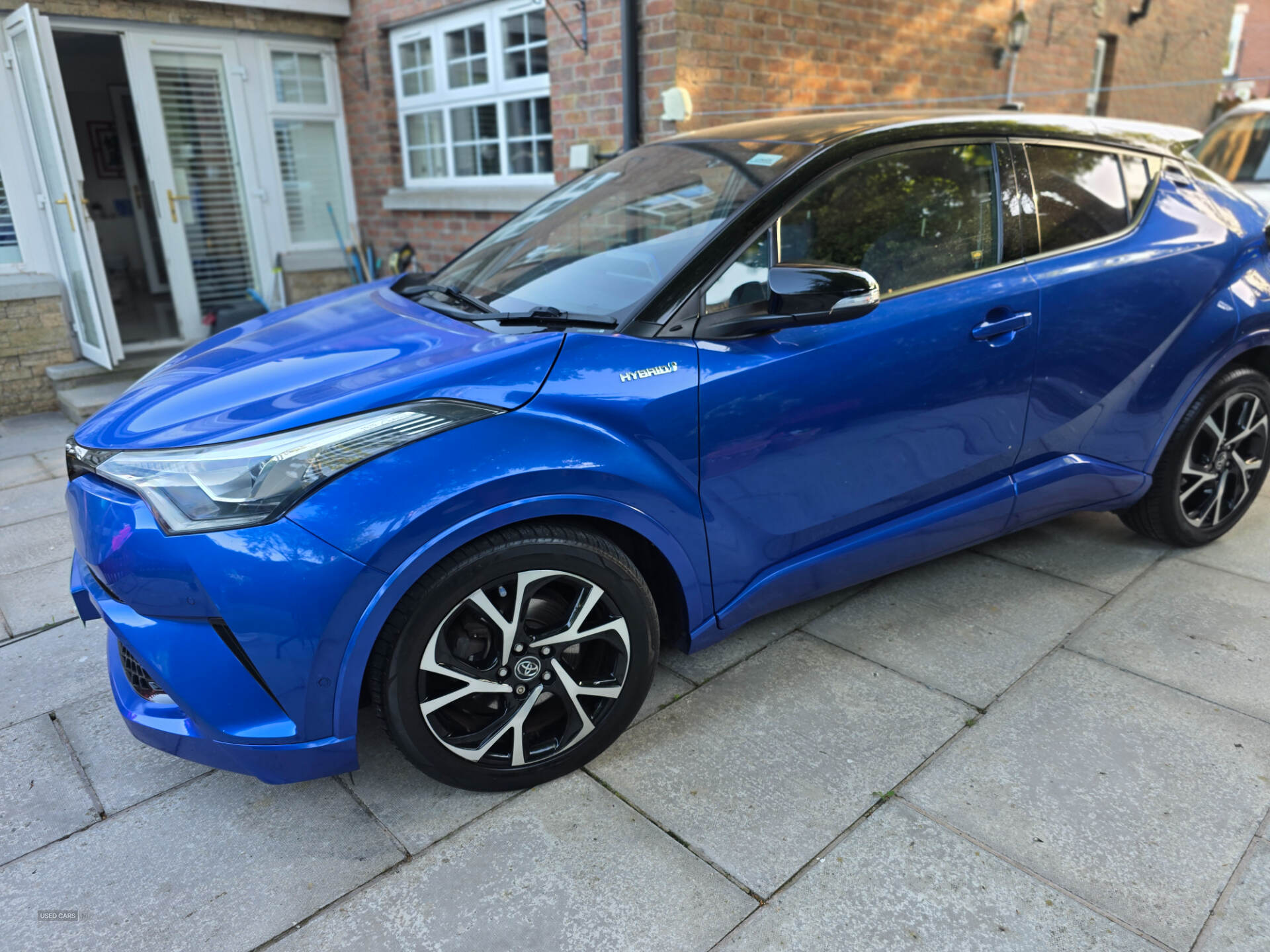 May 2017 Toyota C-HR 1.8 Hybrid Dynamic 5dr CVT