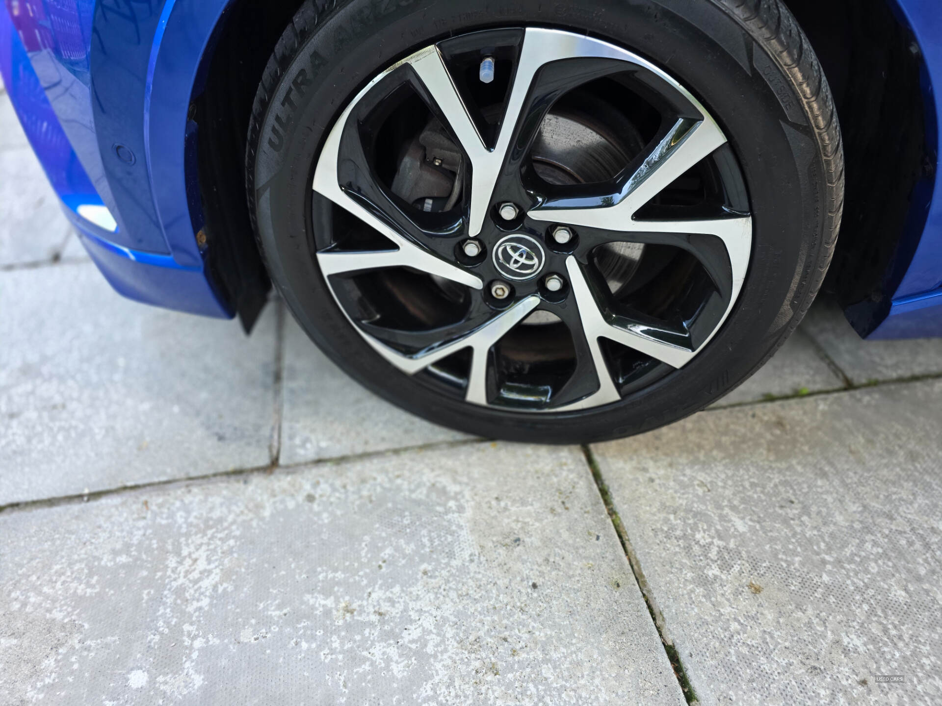 May 2017 Toyota C-HR 1.8 Hybrid Dynamic 5dr CVT