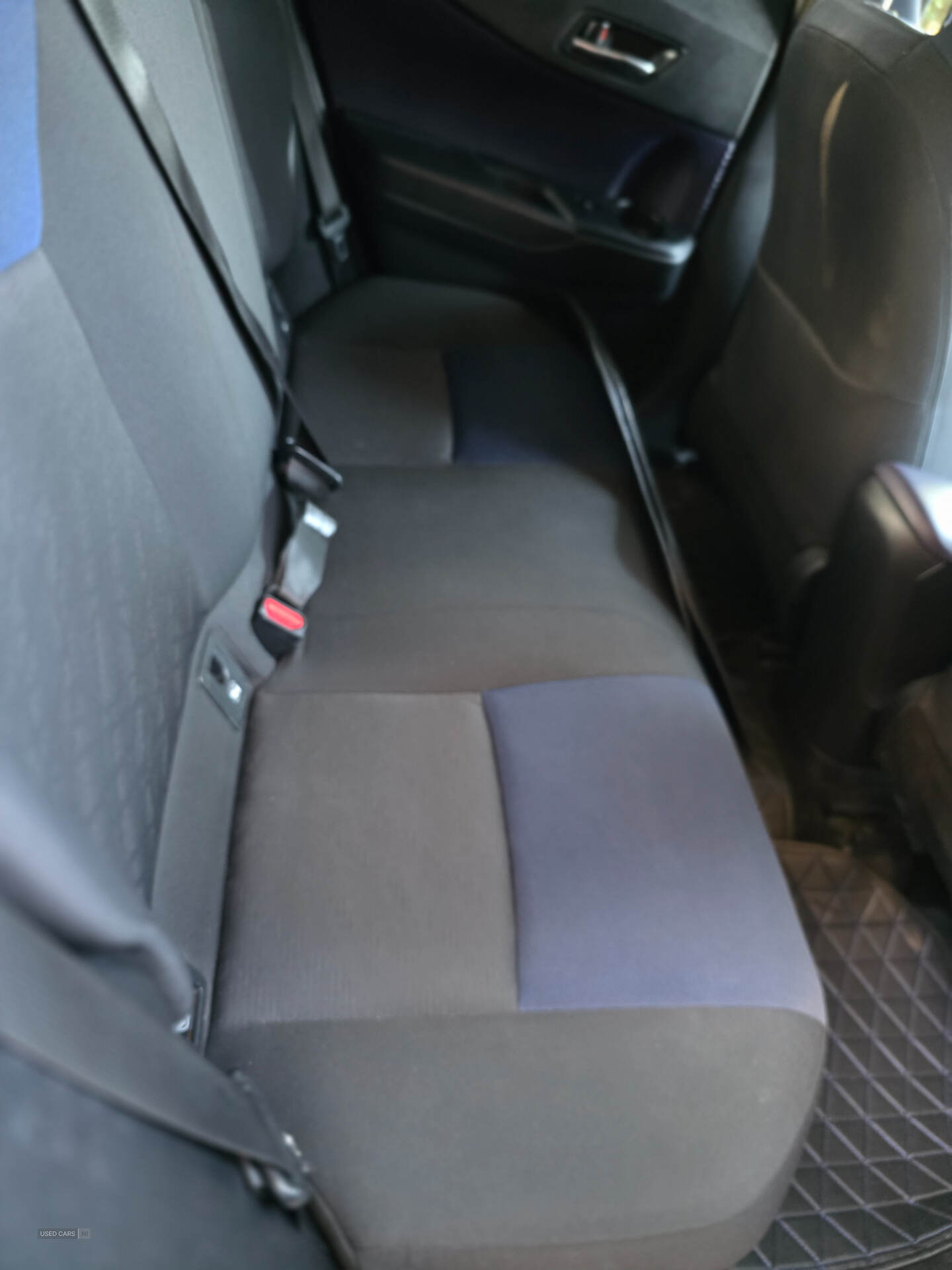 May 2017 Toyota C-HR 1.8 Hybrid Dynamic 5dr CVT