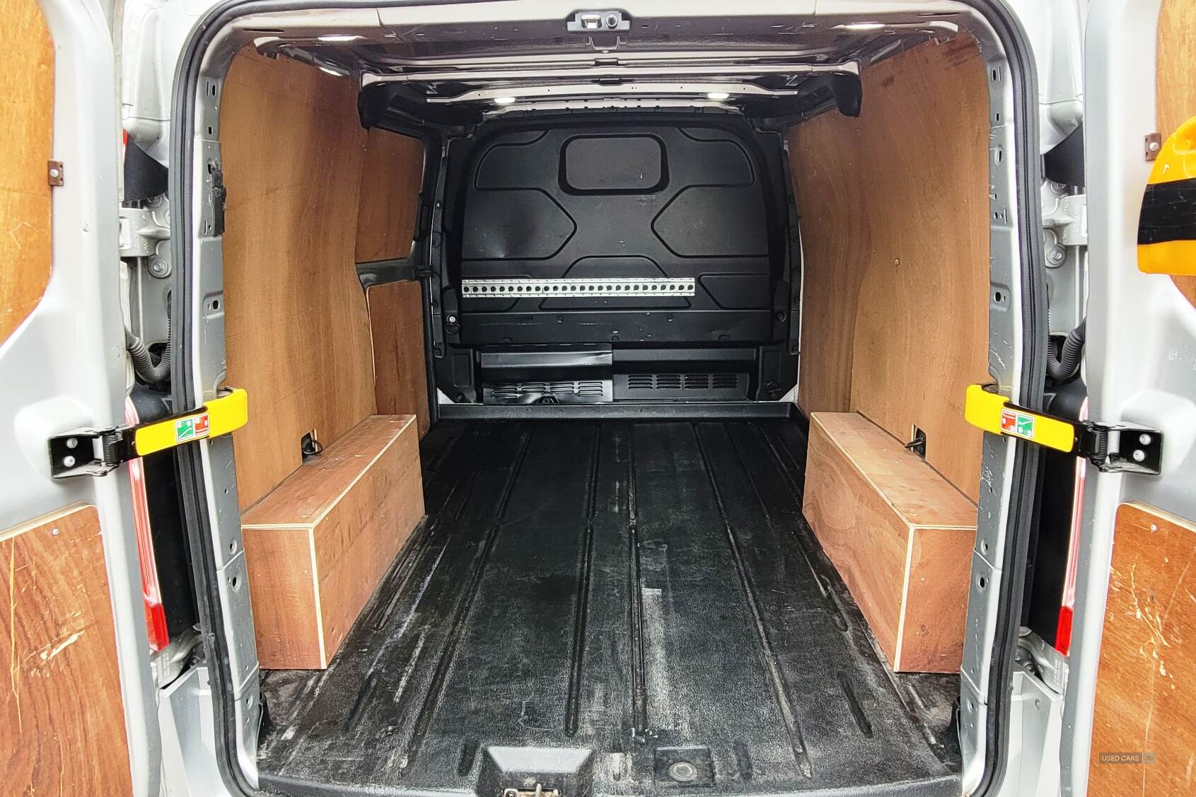 Oct 2020 Ford Transit Custom 2.0 EcoBlue 130ps Low Roof Limited Van