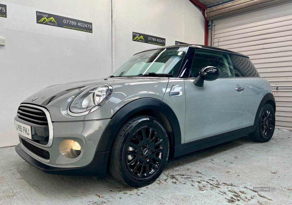 Feb 2016 MINI Hatch 1.5 Cooper 3dr Auto