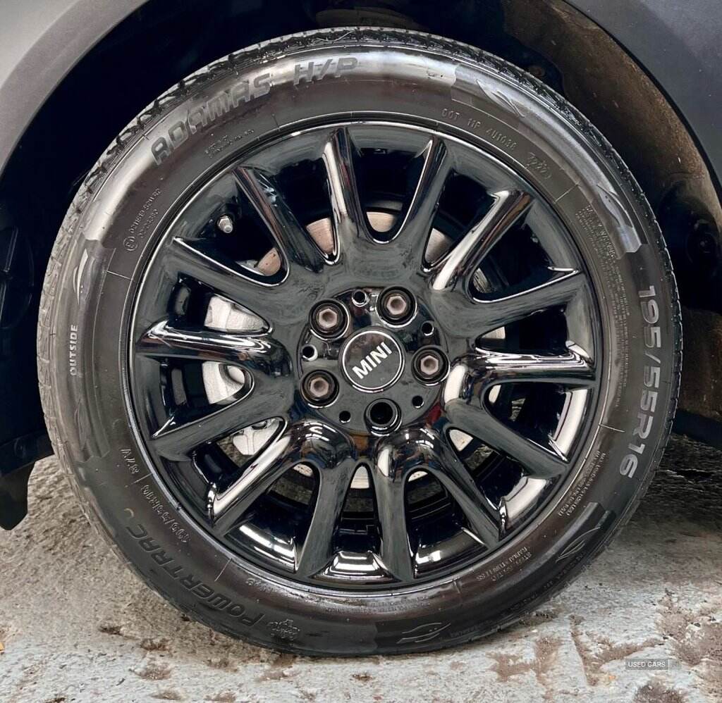 Feb 2016 MINI Hatch 1.5 Cooper 3dr Auto