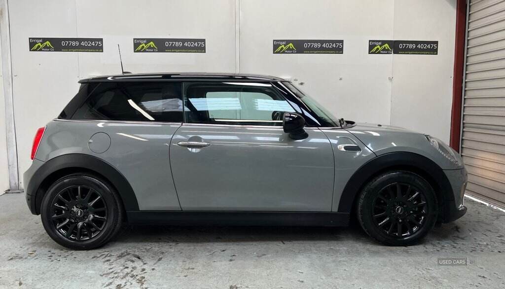 Feb 2016 MINI Hatch 1.5 Cooper 3dr Auto