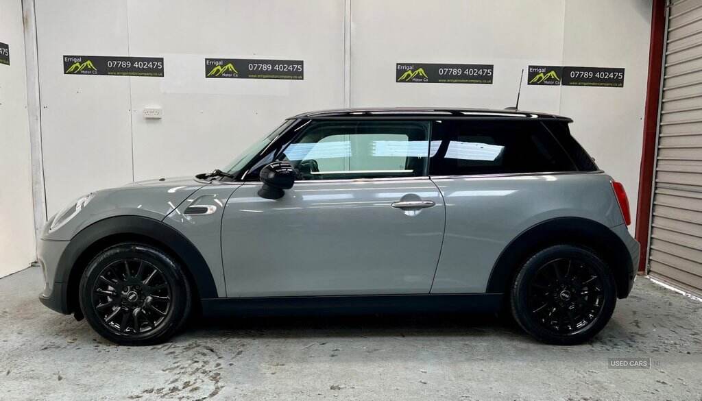 Feb 2016 MINI Hatch 1.5 Cooper 3dr Auto