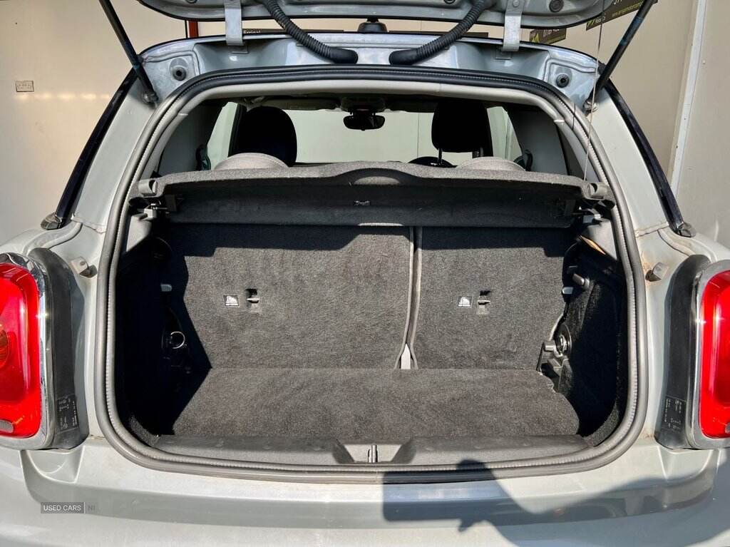 Feb 2016 MINI Hatch 1.5 Cooper 3dr Auto