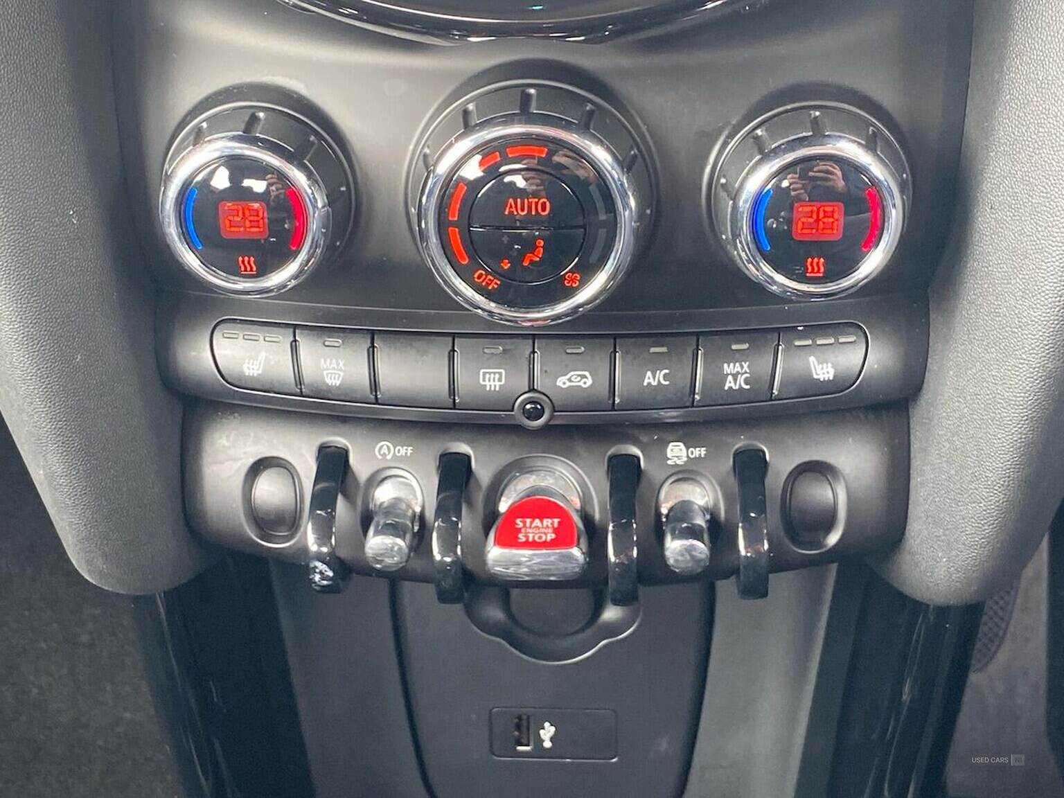 May 2022 MINI HATCHBACK
